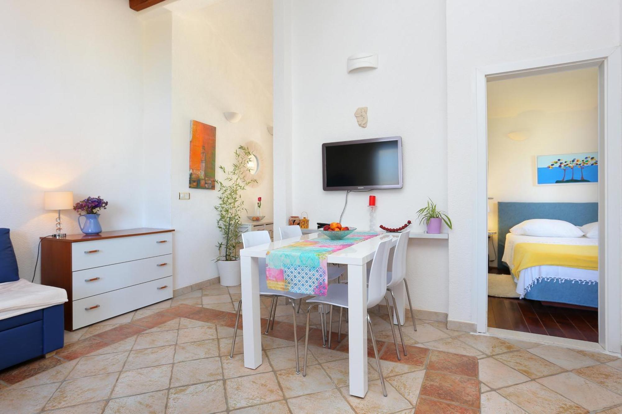 Apartments By The Sea Okrug Donji, Ciovo - 12502 오크루그고른지 객실 사진